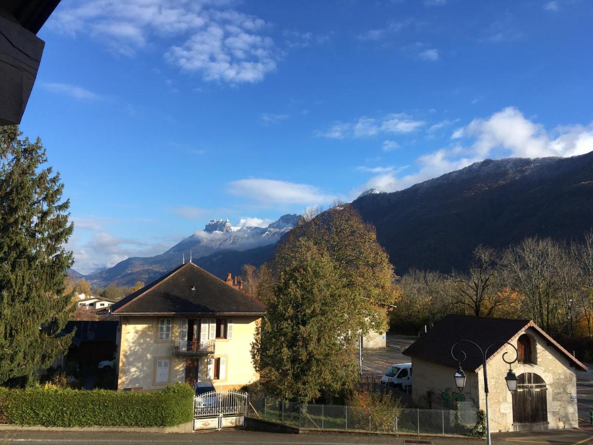 Appartement plein centre village, vue montagnes Doussard Extérieur photo