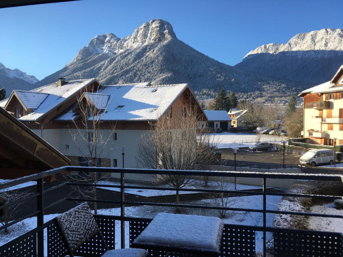 Appartement plein centre village, vue montagnes Doussard Extérieur photo